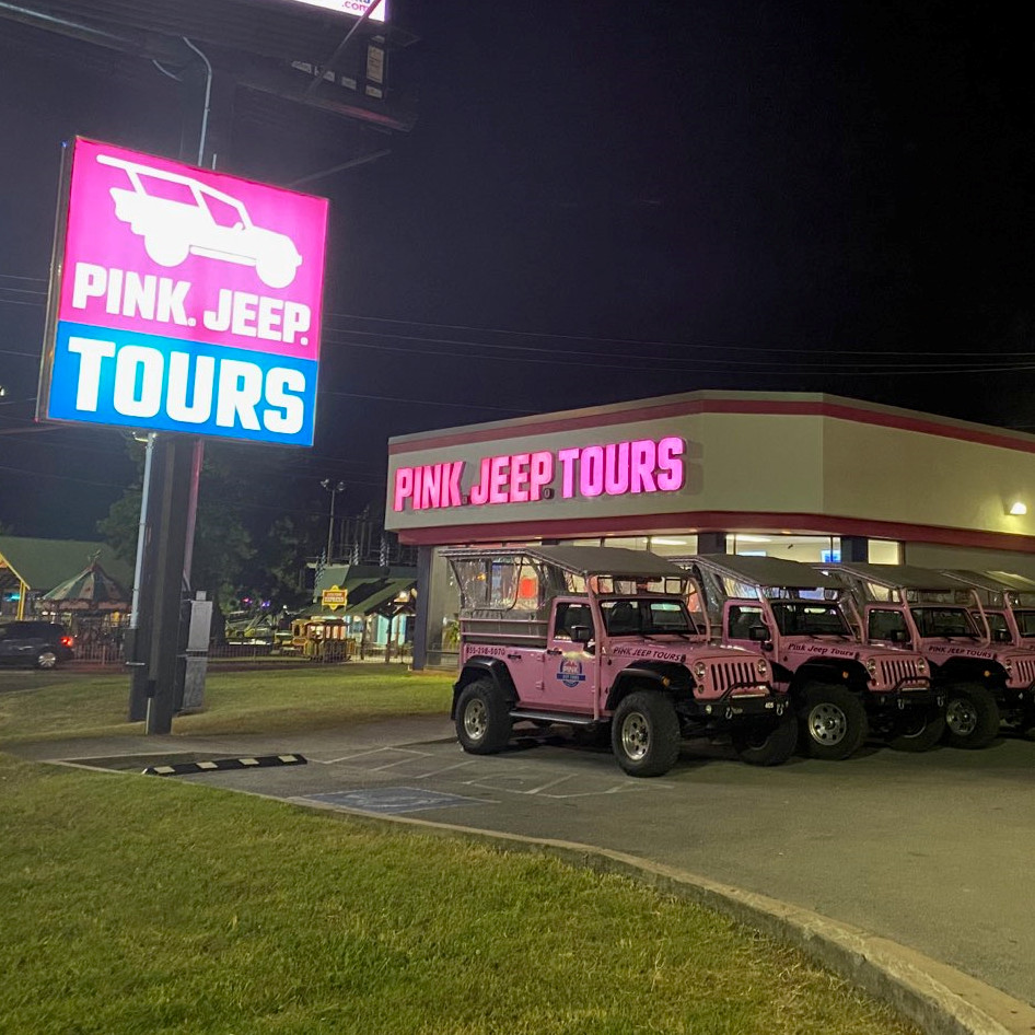 Pink Jeep • Pigeon Forge, TN